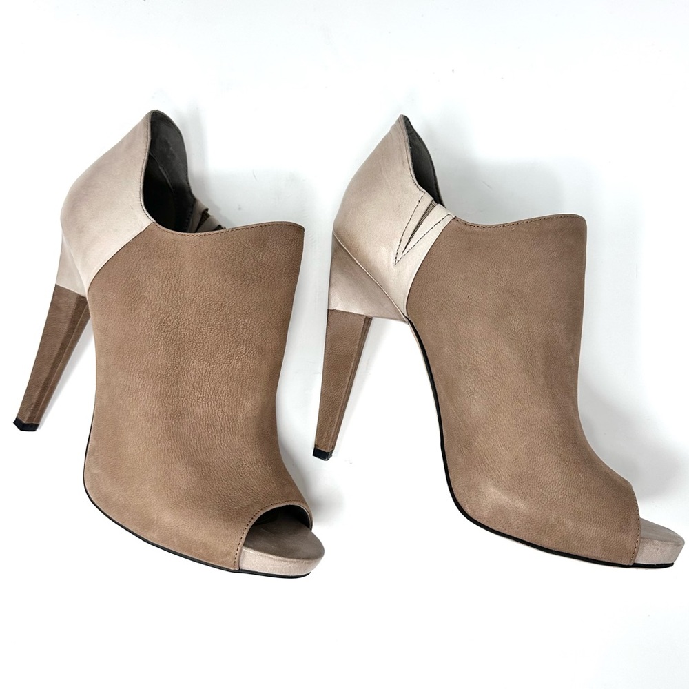 Vince Camuto Brendas Womens Tan Leather Suede High Heel Booties - Picture 4 of 13